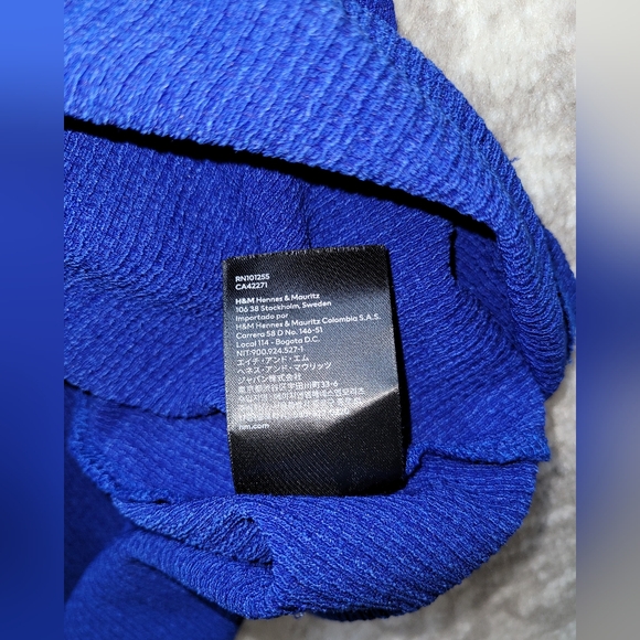 H&M Blue Crinkled Drawstring Halter Neck Flowly Dress, Size S - Picture 8 of 8